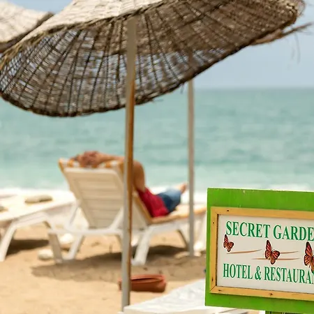 Secret Garden & Kemping 4*
