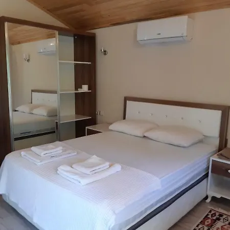 Kemping Secret Garden & 4*