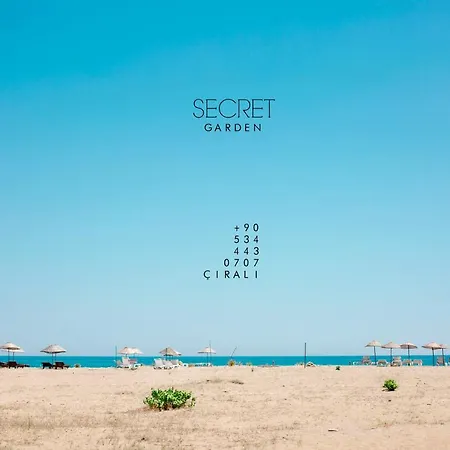 Campeggio Secret Garden & 4*