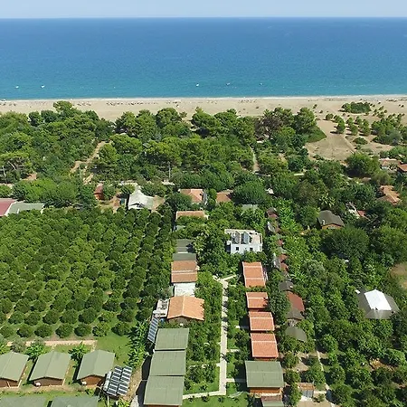 Campeggio Secret Garden & 4*